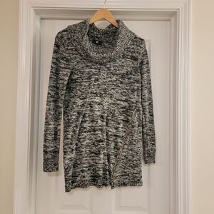 IZ Byer Sweater Dress Diagonal zipper size medium